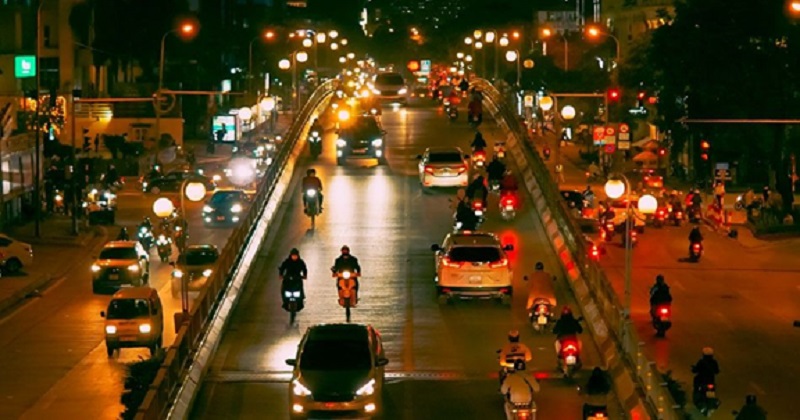 First Hour in Vietnam: What Actually Works at the Airport